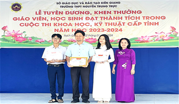 HÀNH TRÌNH CHINH PHỤC CÁC GIẢI THƯỞNG VỀ KHOA HỌC KỸ THUẬT  VÀ HỌC SINH GIỎI CẤP TỈNH CỦA CHA VÀ CON GÁI